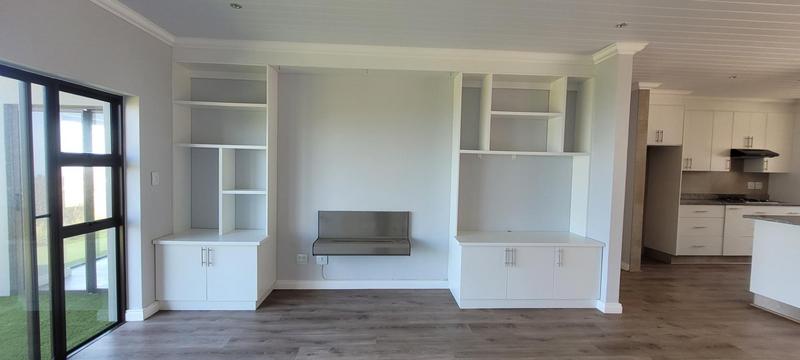 To Let 3 Bedroom Property for Rent in Paradise Coast Western Cape